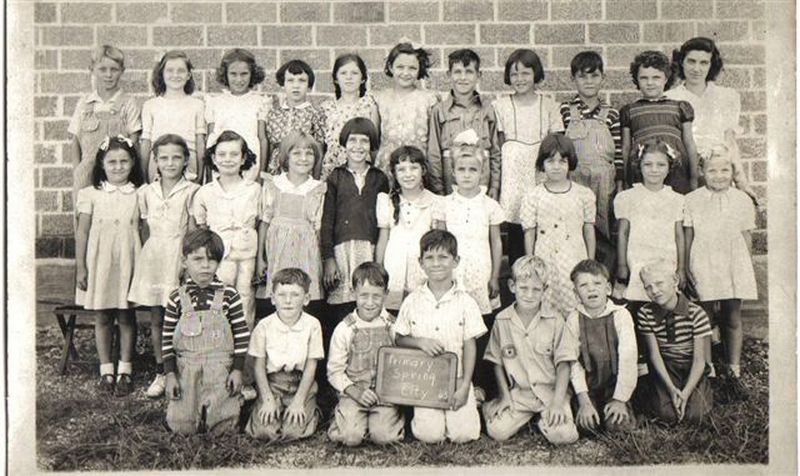 1943 Primary grades